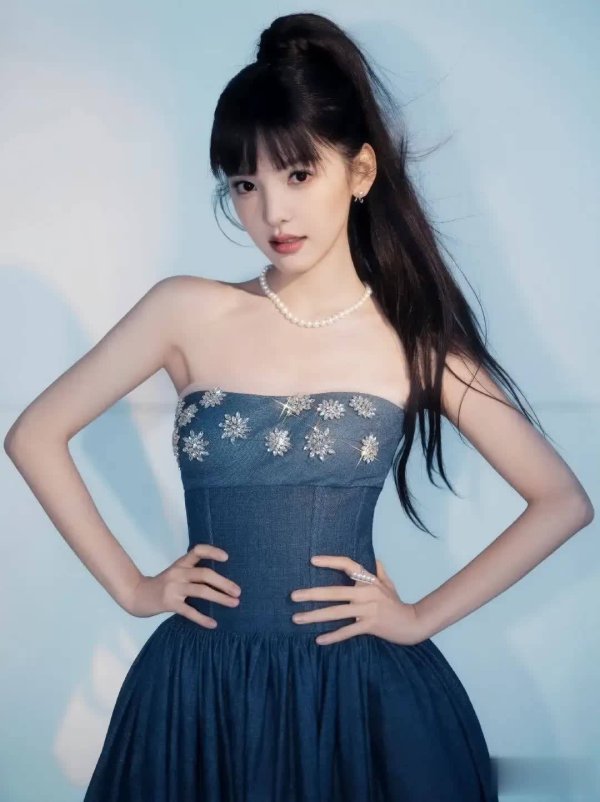 中财所 章若楠紫色高马尾引全网热议，甜酷风潮来袭